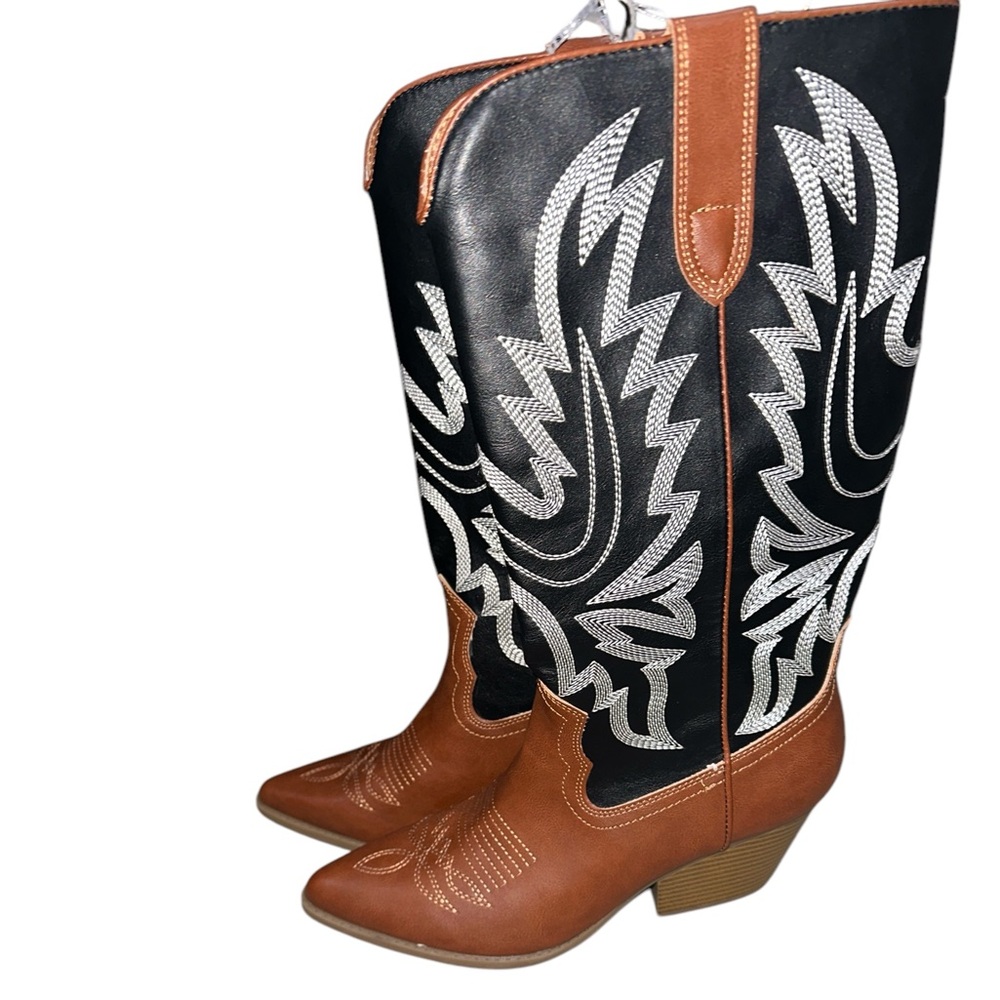 NEW Indigo Rd Brown and Black Western Embroidered Pointed Toe Boots - Picture 2 of 5